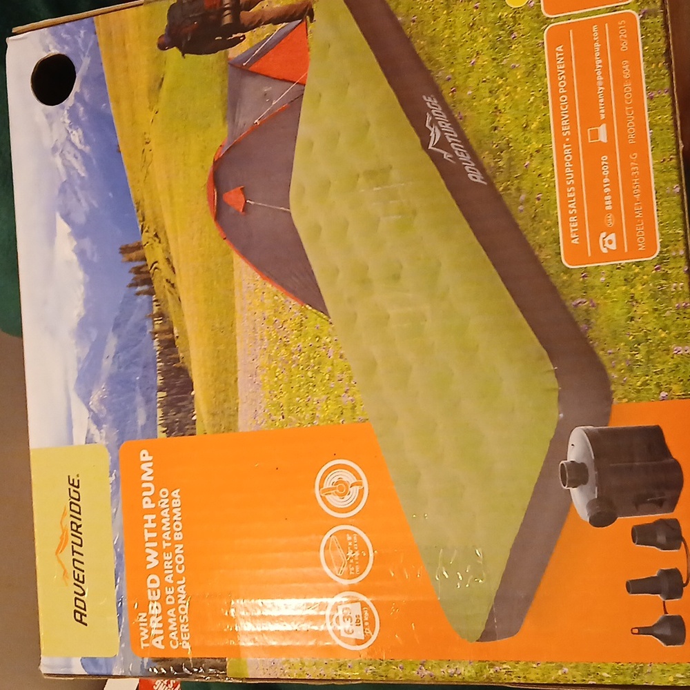 Twin Airbed with pump